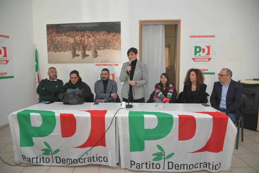 
	Un momento dell'incontro nella sede del Pd (foto Vanna Sanna)


