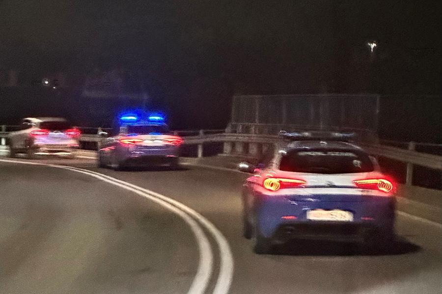 Modena, un altro inseguimento in viale Italia con testacoda e auto speronata: 22enne arrestato dalla polizia