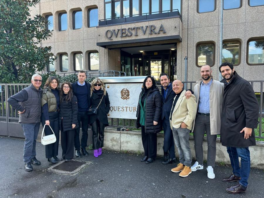
	La delegazione di Fratelli d'Italia col questore Pasquale de Lorenzo

