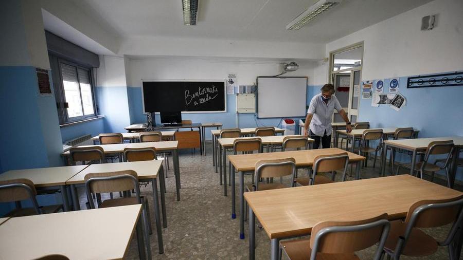Tra elementari e medie 300 iscritti in meno. «Scuole: mancano servizi sul tempo pieno»