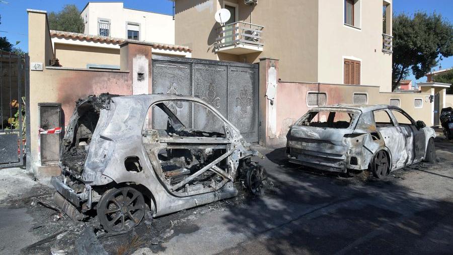 Olbia, dodici auto in fiamme in due mesi: è allarme attentati