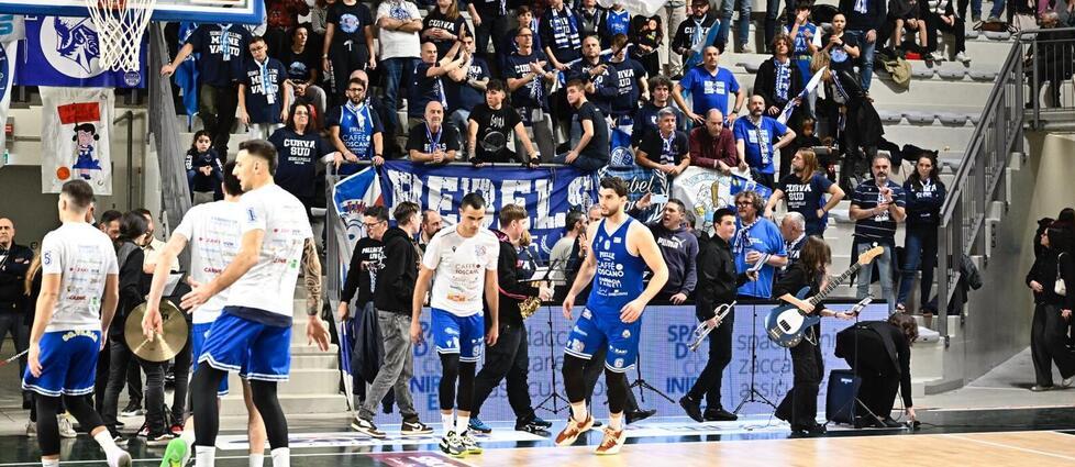 Pielle sbanca Omegna, è una vittoria da dieci che manda in estasi i tifosi&nbsp;<br>
