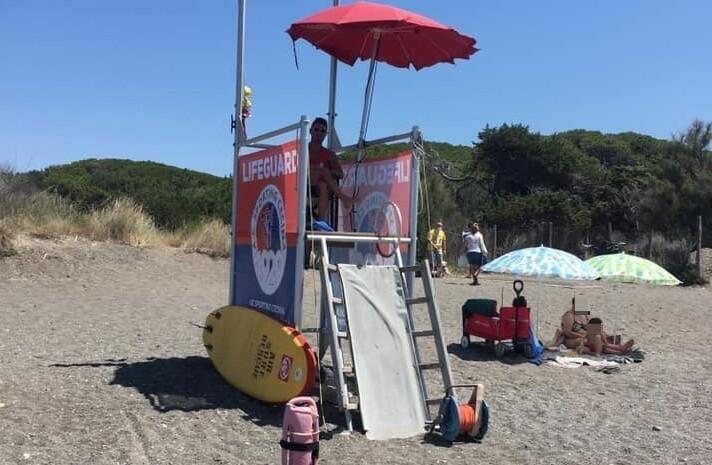 Cecina, emergenza bagnini: maxi offerta del Comune per trovare personale, ecco come candidarsi