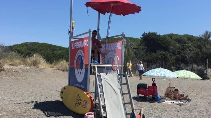 Cecina, emergenza bagnini: maxi offerta del Comune per trovare personale, ecco come candidarsi