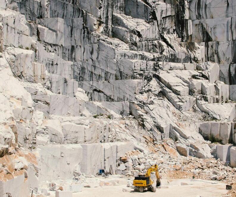 Cave, l’esperto tecchiaiolo «Estrazione in sicurezza»