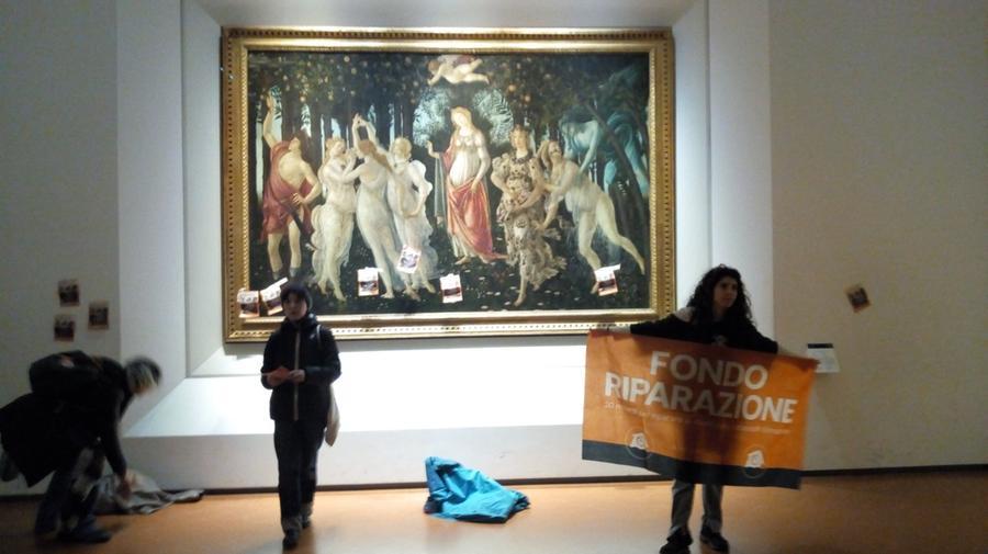 
	Il blitz di Ultima Generazione agli Uffizi

