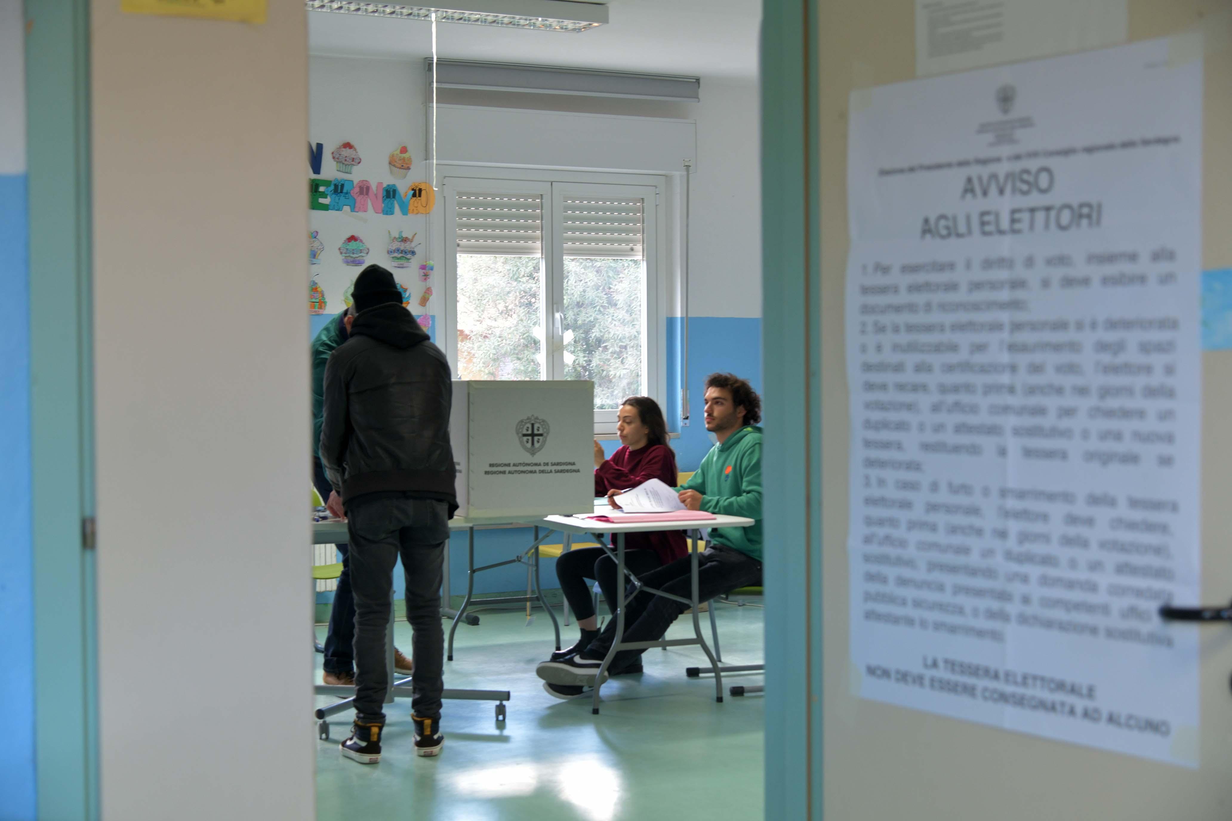 Alessandra Todde: «Risultato solido», ma la destra spera ancora: forse mercoledì il verdetto 