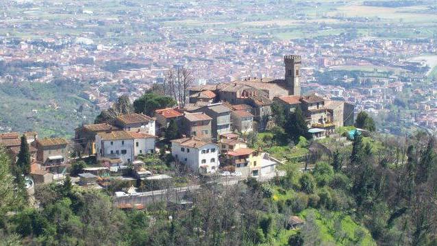 Massa e Cozzile, sconti sulle tasse e affitto pagato per rilanciare i due borghi storici: come funziona