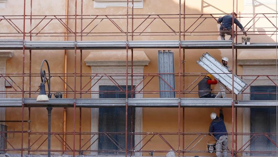 Pensioni anticipate e lavori usuranti: via alle richieste. I requisiti e la scadenza per le domande