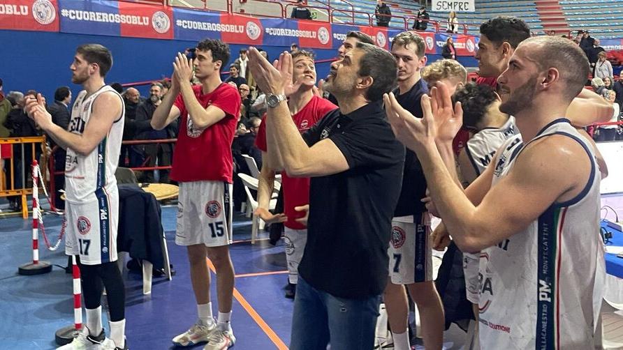 La Gema si "butta" nel Golfo e riemerge con 2 punti di platino<br>