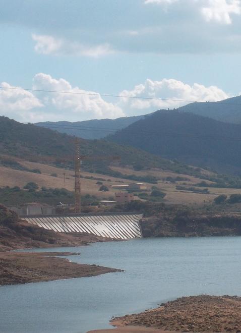 <usng-titolo-spec>Emergenza idrica, servono le dighe ma anche sensibilità contro lo spreco</usng-titolo-spec>