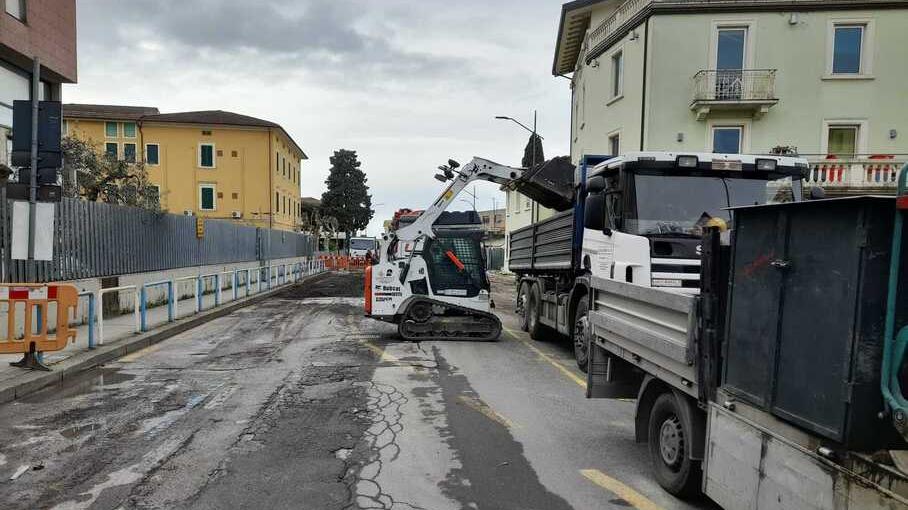 Via Tripoli a Montecatini, fase finale dei lavori: tra una settimana la riapertura