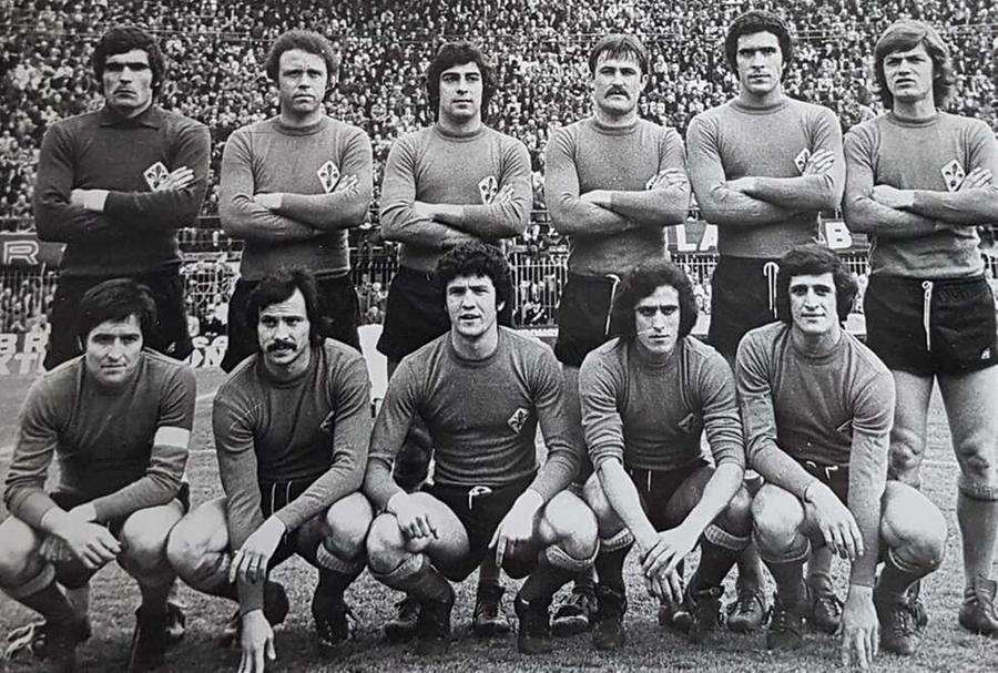 
	Pellegrini (secondo da sinistra accosciato) nella Fiorentina del 1974 che vinse la Coppa Italia

