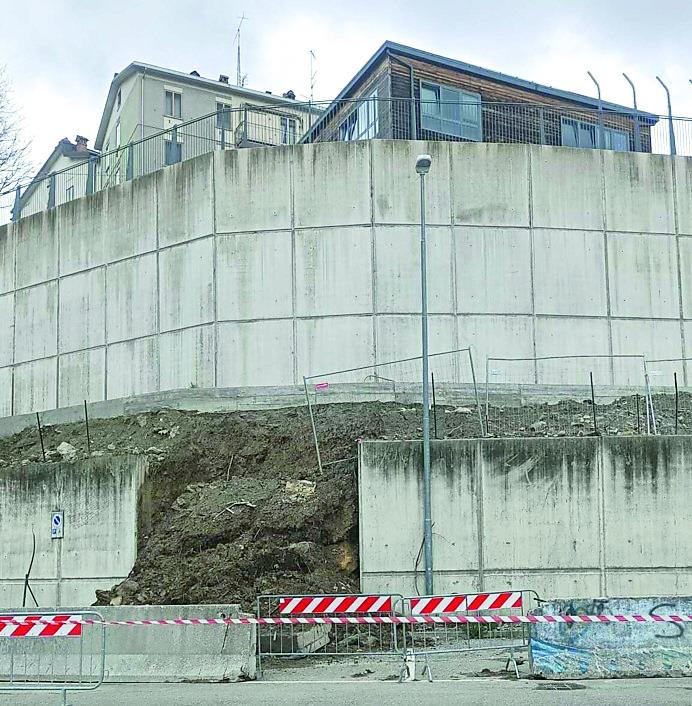 Serramazzoni, crolla il muro sotto all’asilo