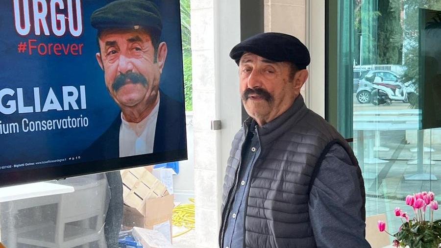 L’addio alle scene di Benito Urgu: uno show anche a Sassari