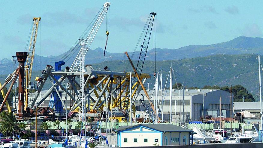 Incidente sul lavoro ad Arbatax, ferito un operaio di 24 anni