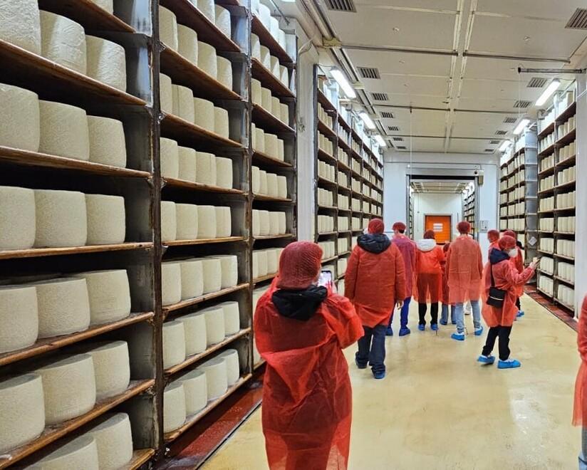 F.lli Pinna, dal 1919 da Thiesi parte il giro del mondo del formaggio sardo