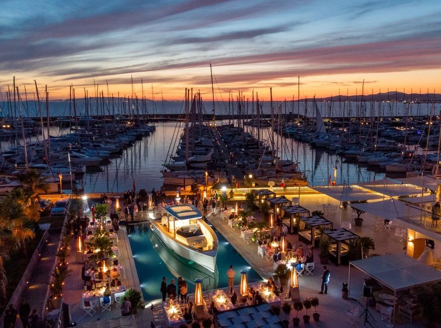 “The Beach luxury club” e “Cava”, sono i due nuovi locali che apriranno in primavera nella location mozzafiato della Marina di Scarlino