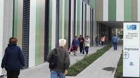 Valdinievole, beve candeggina a scuola: grave studente di 15 anni