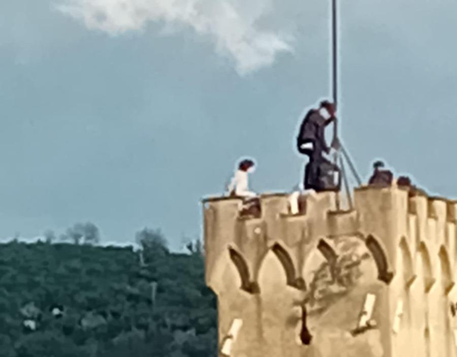 Montecatini, salgono sulla torre delle terme Torretta. La bravata di alcuni giovani