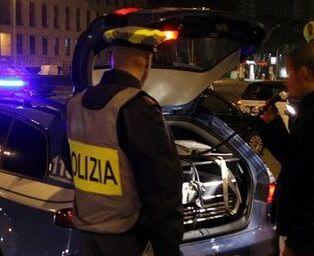 Capannori, cerca di investire un agente per sottrarsi all’etilometro