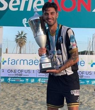 Beach Soccer  Farmaè Viareggio conferma Matteo Ghilarducci