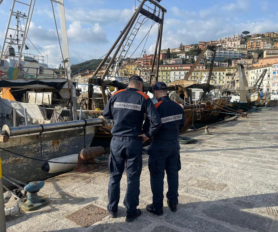 Porto Santo Stefano, scontro nella notte fra barca e peschereccio: cosa è successo