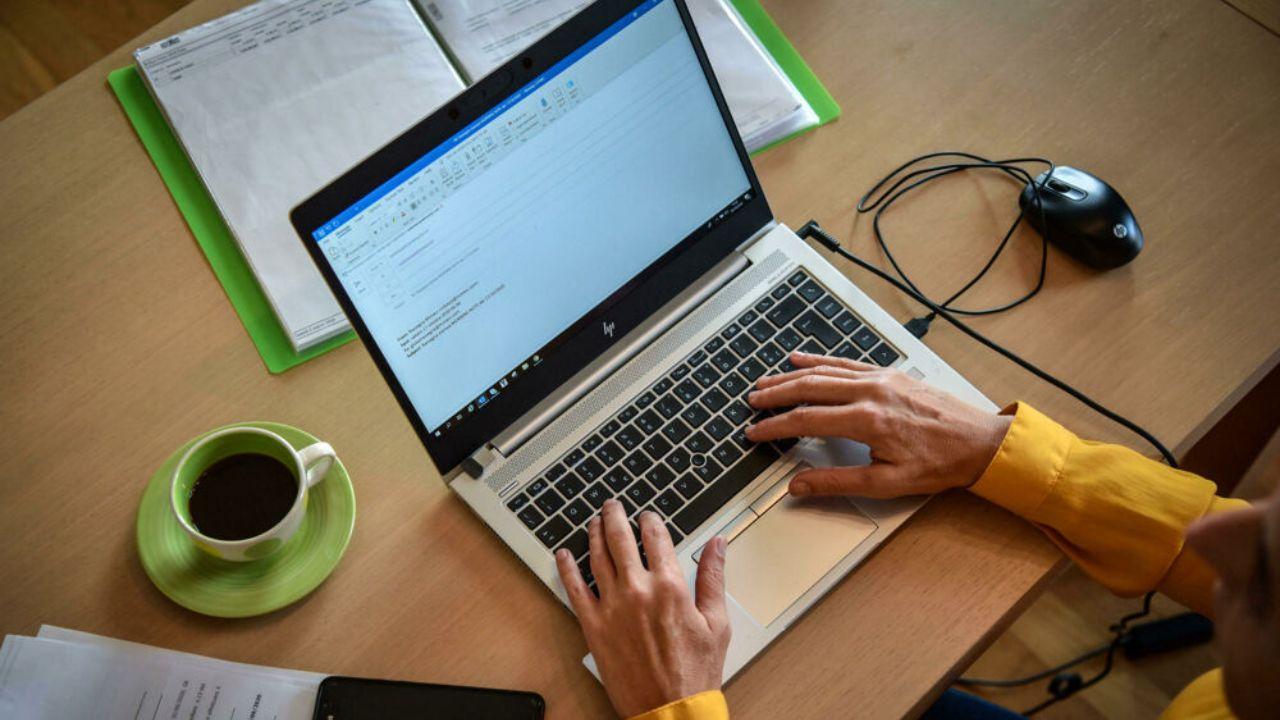 Fine dello smart working, ma con un "foglio" si può continuare a lavorare da casa: ecco come fare
