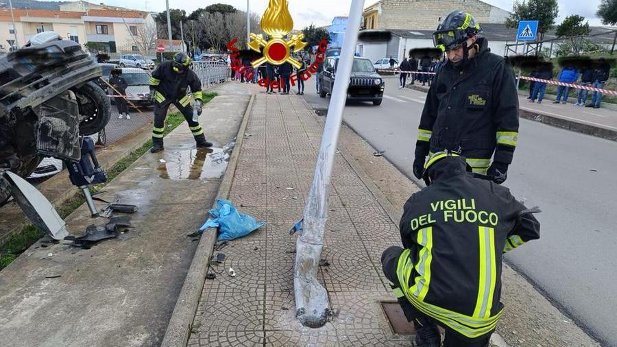 Sorso, perde il controllo della Seicento e travolge una ragazza all’ingresso del paese: due feriti gravissimi