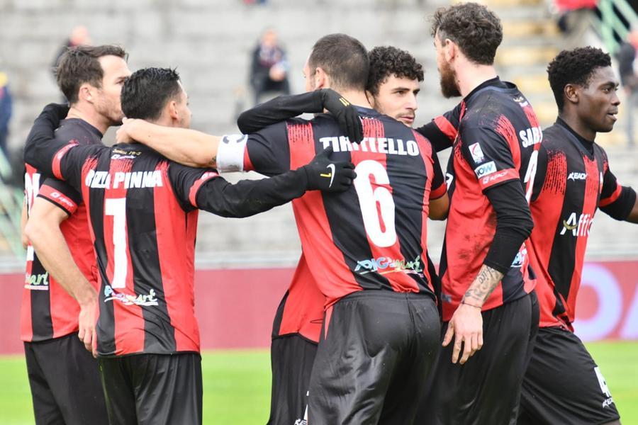 Lucchese, con l’Olbia tre punti verso la salvezza