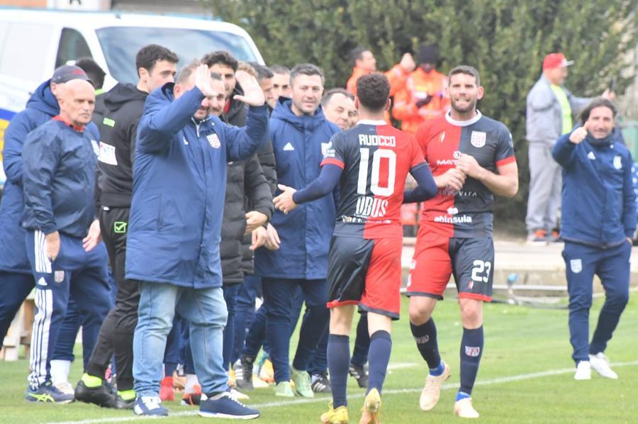Sesta vittoria di fila per la Torres: Virtus Entella battuta 2 a 1