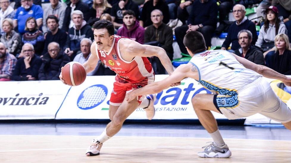 Un'immagine della sfida di Cremona (Foto Elisa Maestripieri/Pistoia Basket 2000)