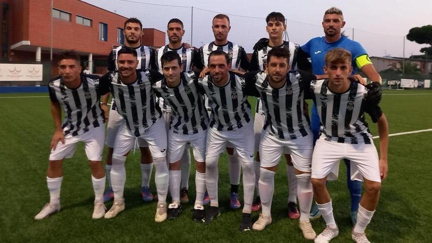 La formazione del Viareggio. Le zebre hanno adesso quattro punti di vantaggio sul Pietrasanta e sei sulla Pontremolese