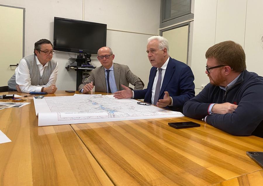 
	Il presidente Eugenio Giani insieme ai sindaci di Vaiano e Vernio e all'assessore regionale Stefano Ciuoffo

