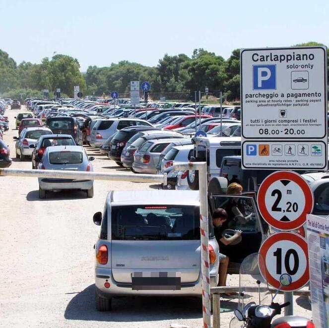 Piombino, guardie giurate nei parcheggi delle spiagge: investimento da 100mila euro