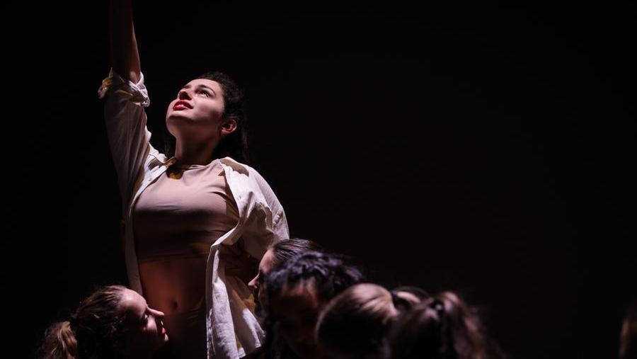 Voci, parole, musica, danza: un palcoscenico d’arte