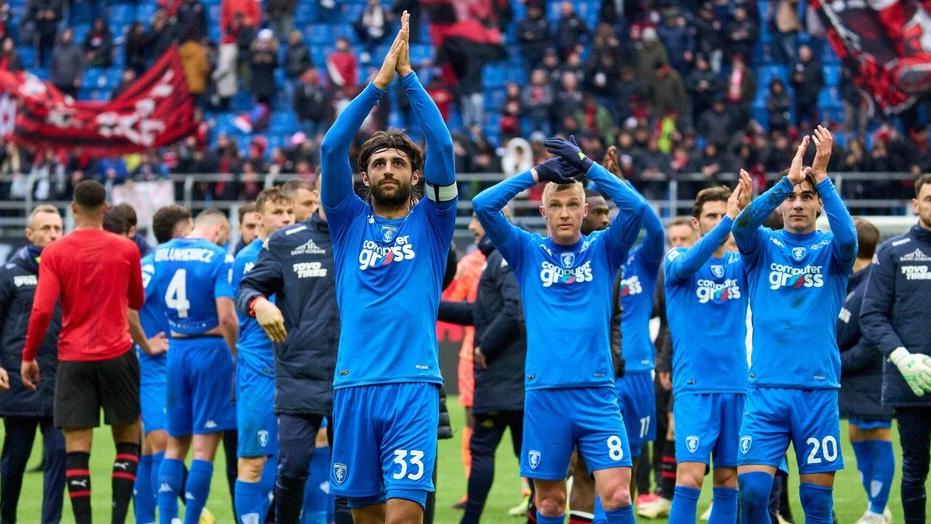 Luperto e compagni salutano i tifosi azzurri al termine del match di domenica scorsa a San Siro contro il Milan (foto Empoli Fc)