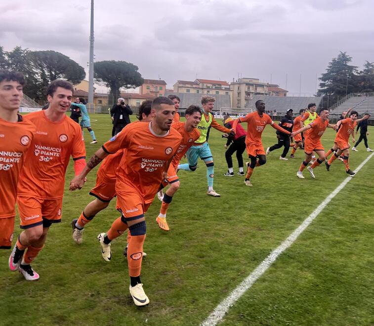 Una prima gioia per la  Pistoiese nuovo corso (foto Nucci)