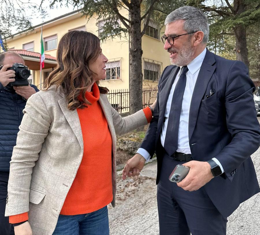 Alessandra Todde con Luciano D'Amico