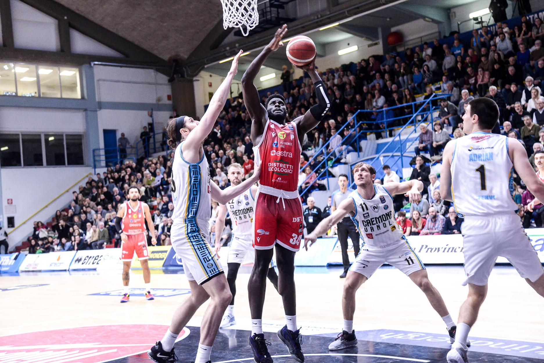 Ogbeide a canestro