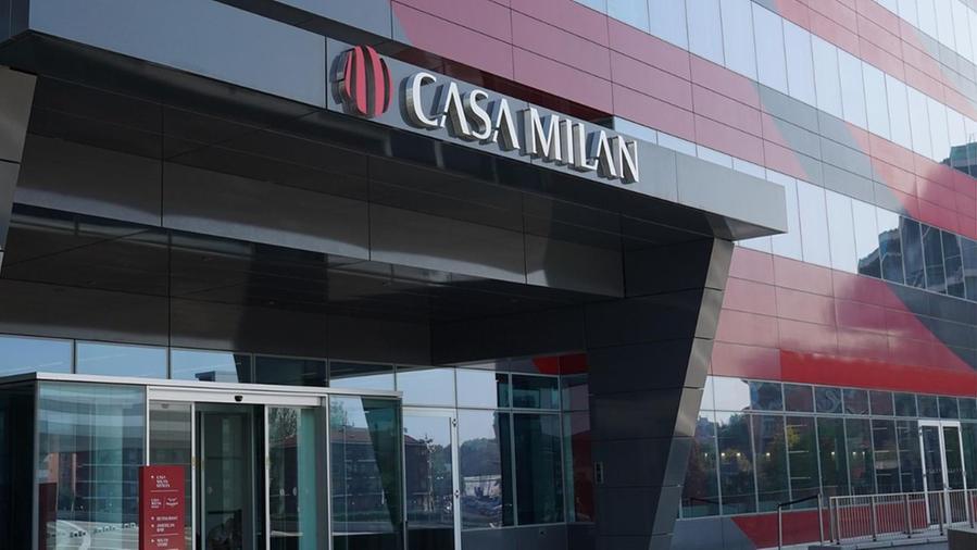 Perquisizione della finanza nella sede del Milan: due indagati