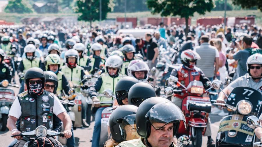Raduno mondiale Vespa a Pontedera, attese 20mila persone: il programma, gli eventi, i numeri e il “villaggio” in città