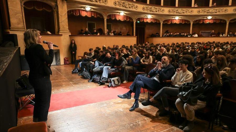 Modena, Invivavoce fa il pienone: oltre 1.600 studenti allo Storchi