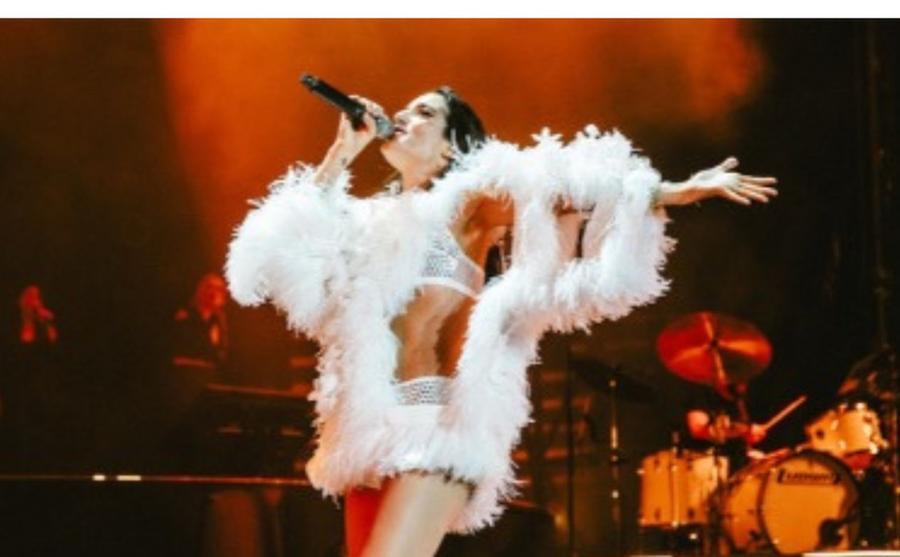 Levante in concerto a Livorno: «Vi farò emozionare: stare sul palco per me è un atto psicomagico»