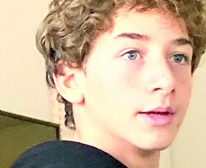 Grosseto, morto a 15 anni: «Riccardo sarà sempre con noi». Il ricordo della scuola