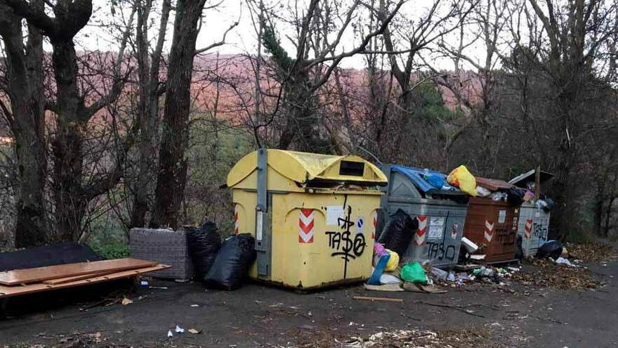 A Massa via i cassonetti nei paesi a monte: parte la differenziata, ecco l’idea di Asmiu