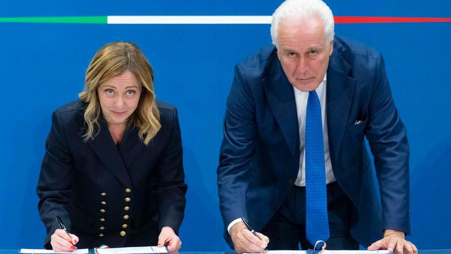 Firenze, le scuse di Meloni dopo la visita a sorpresa al Meyer senza avvertire Giani