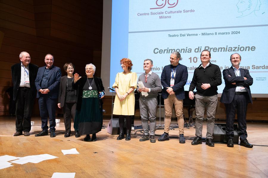 Omaggio a Maria Carta in occasione del Premio di poesia in lingua sarda organizzato dal Centro sociale culturale sardo di Milano
