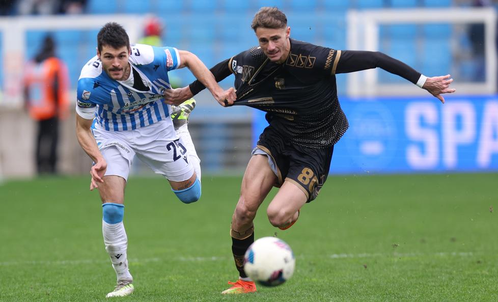 Carraro, il ritorno del guerriero Da flop a mediano inamovibile della Spal