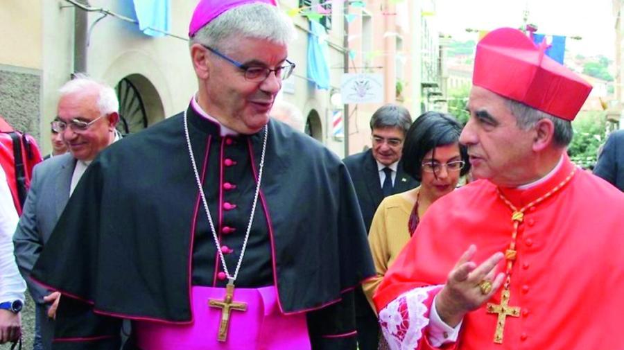 «Soldi e pane dati ai poveri»